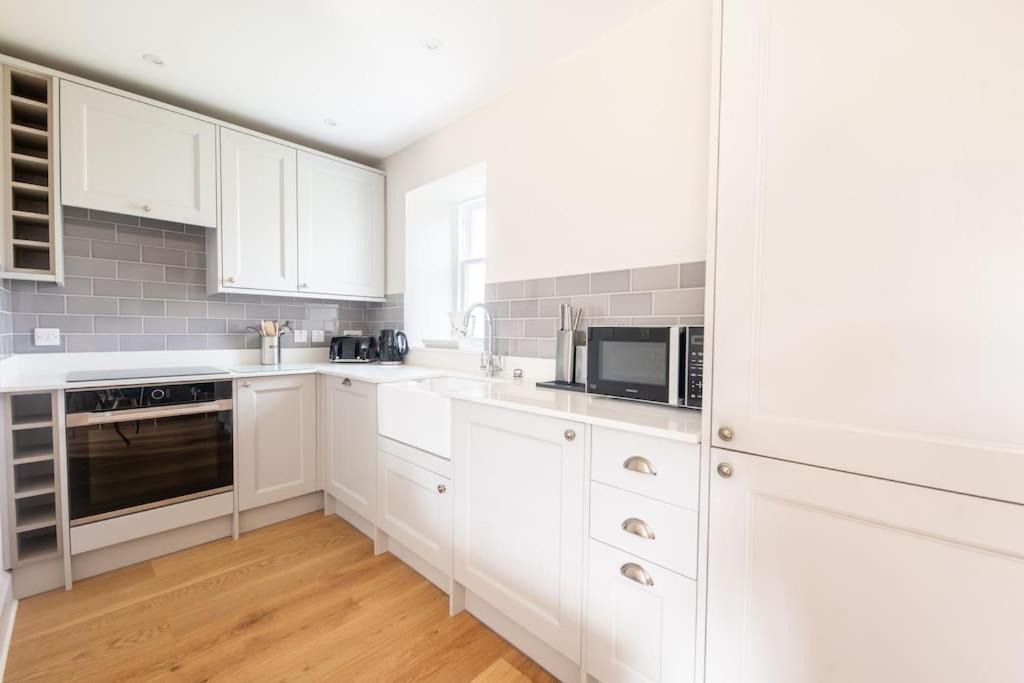 Lock Keepers Cottage, Loch Ness Collection Holiday home